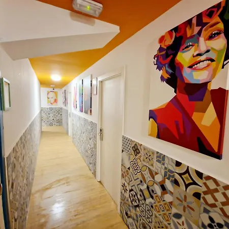 Hostel Arc House