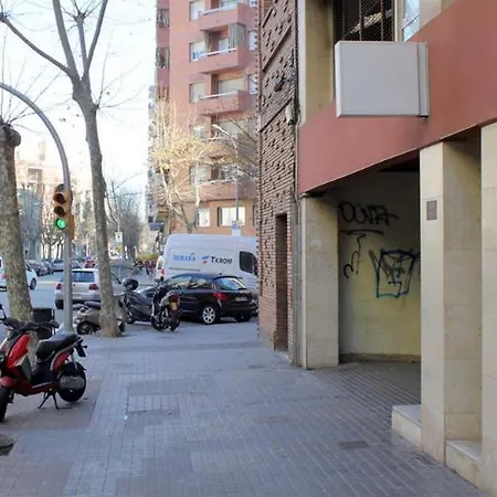 Vandrarhem Arc House Barcelona