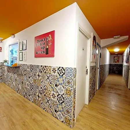 Arc House