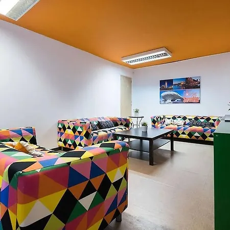 ホステル Arc House